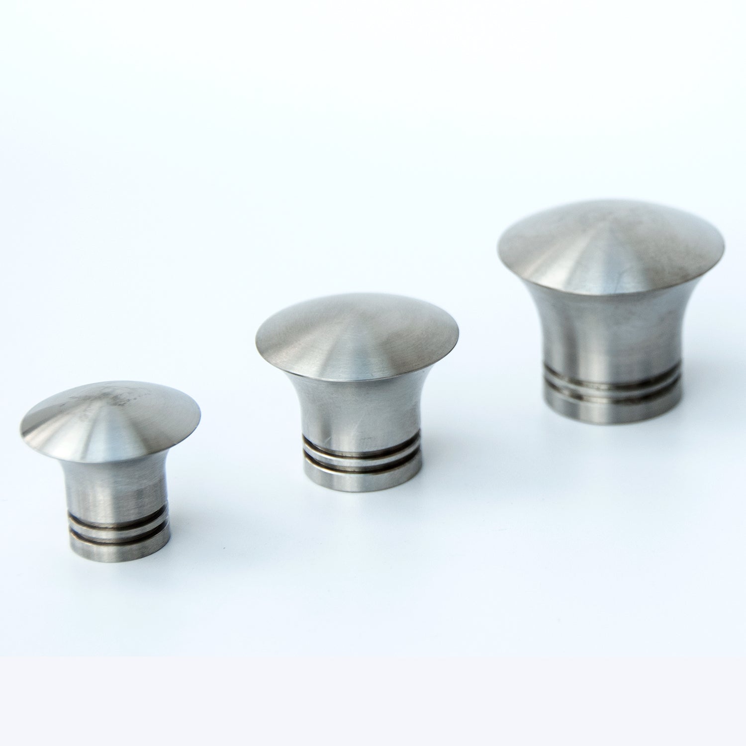 Dualine Tapered Knob