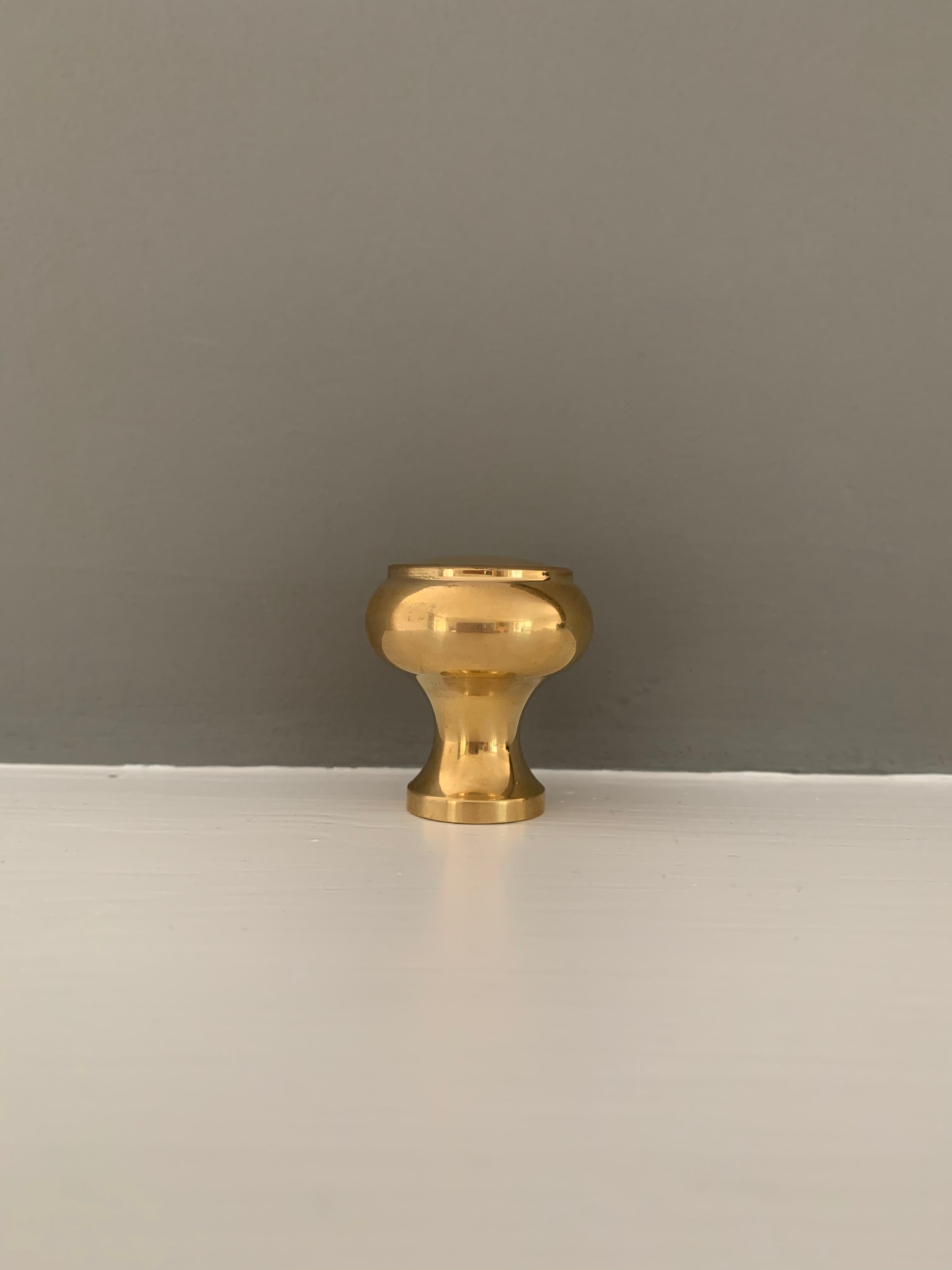 Decorative Button Cabinet Knob Polished Brass